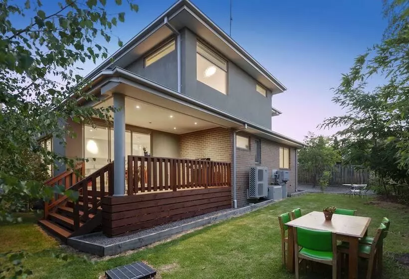 Aquawaters House By Barefoot Beach Stays