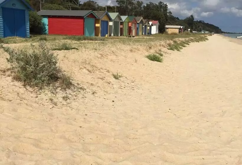Aquawaters House By Barefoot Beach Stays