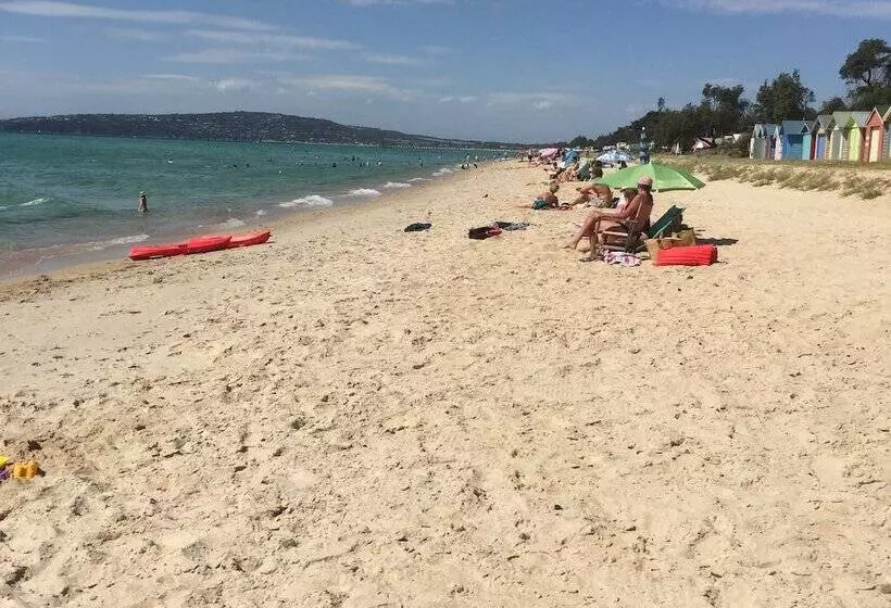 Aquawaters House By Barefoot Beach Stays