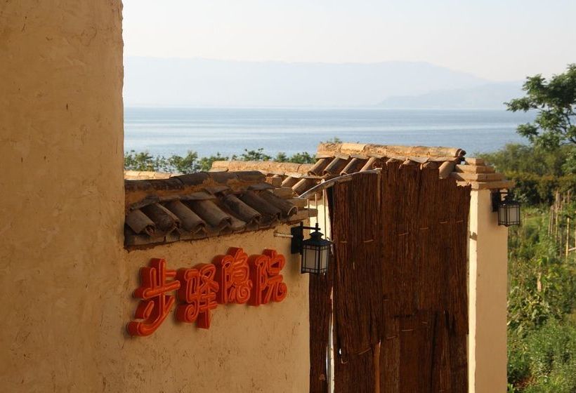 Buyi Hotel Resort Fuxian Lake