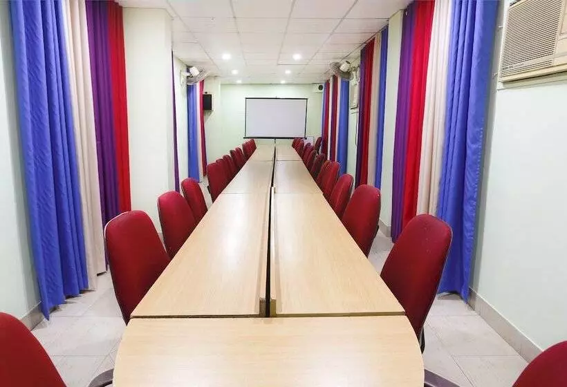 هتل Farmis Garden