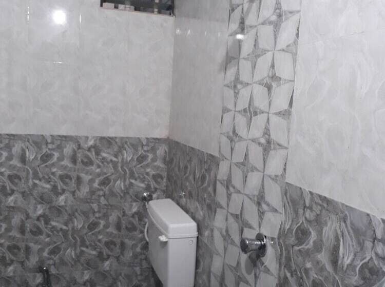 فندق Gayatri By Sky Stays