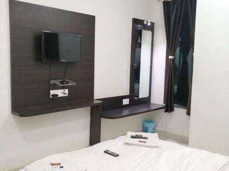 فندق Gayatri By Sky Stays