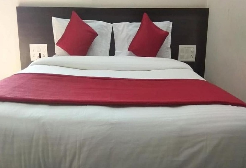 فندق Gayatri By Sky Stays