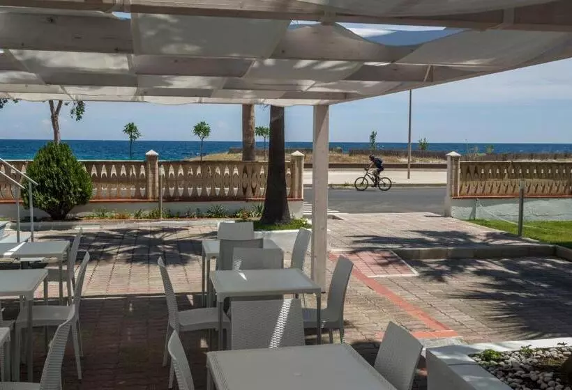 Hotelli Holiday Affittacamere