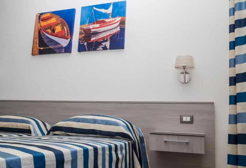 호텔 Holiday Affittacamere