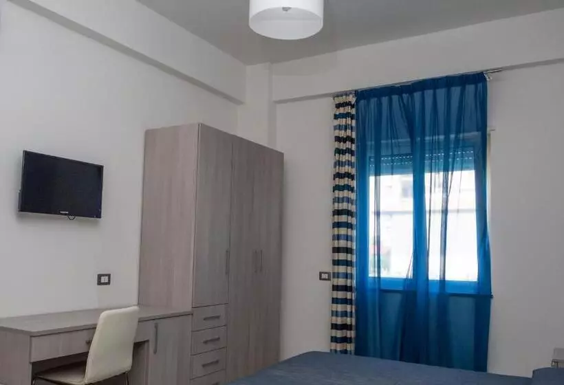 Hotelli Holiday Affittacamere