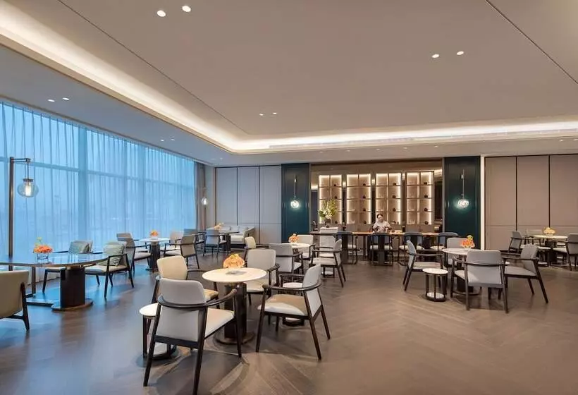 ホテル Hualuxe Leshan, An Ihg