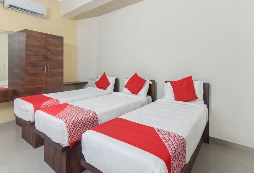 Отель Oyo 12347 Mv Residency