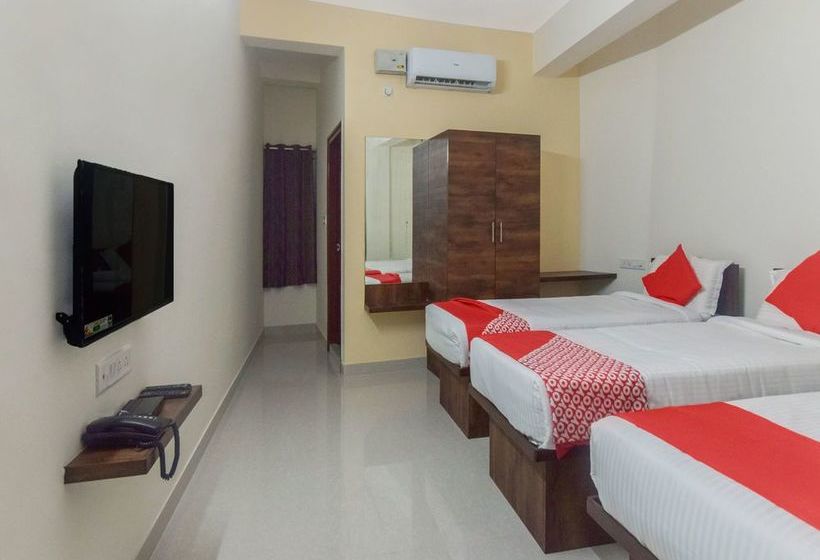 Отель Oyo 12347 Mv Residency