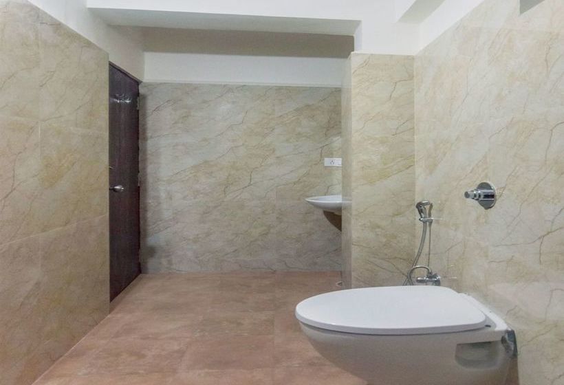 Отель Oyo 12347 Mv Residency