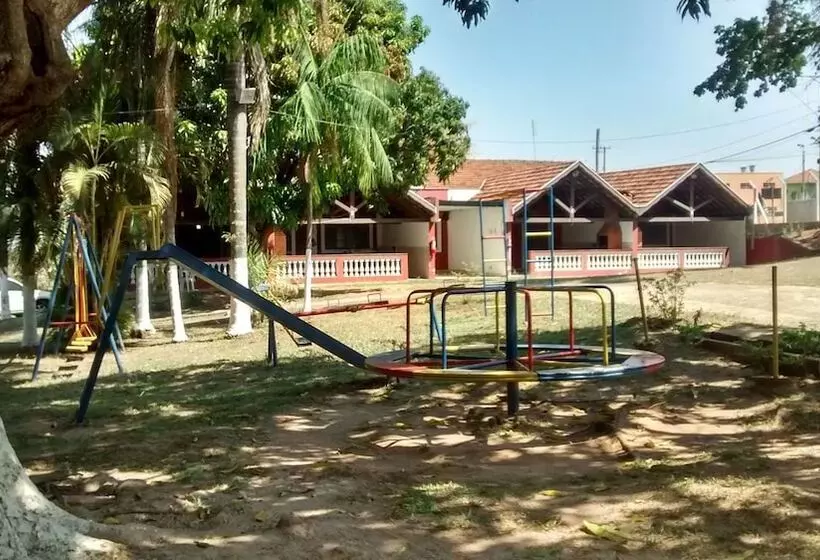 ホテル Pousada Samambaia