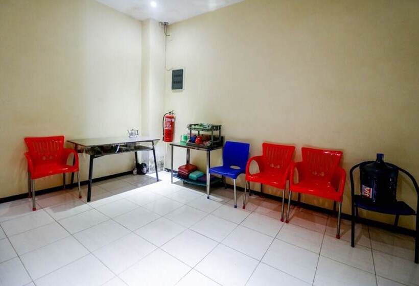 בית מלון כפרי Reddoorz Near Pasar Tarapung Siring Banjarmasin