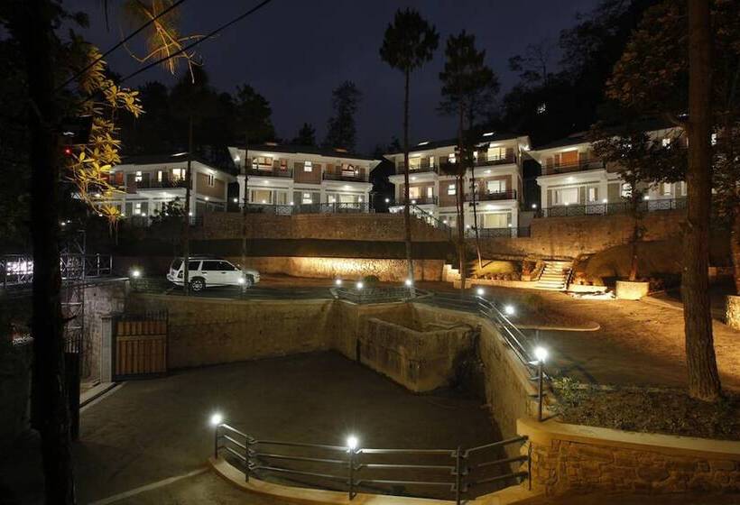 هتل Serene Resort