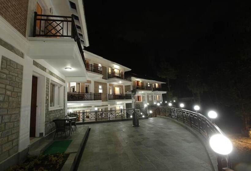 هتل Serene Resort