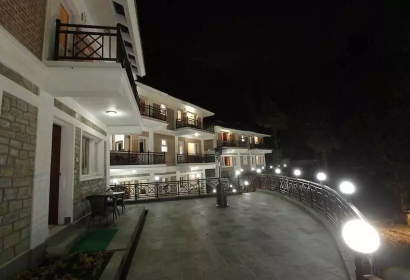 هتل Serene Resort