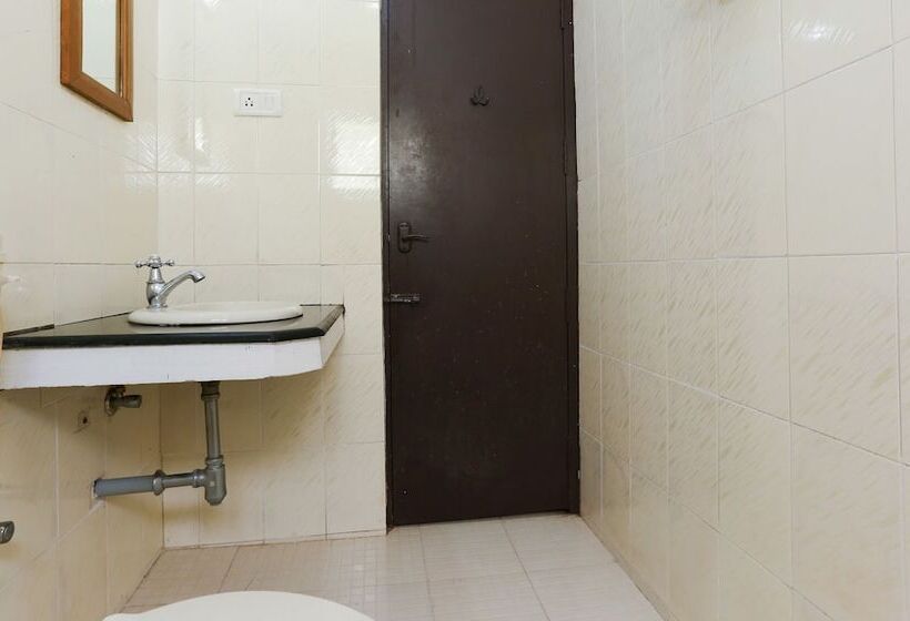 בית מלון כפרי Treebo Hummingbird Nest