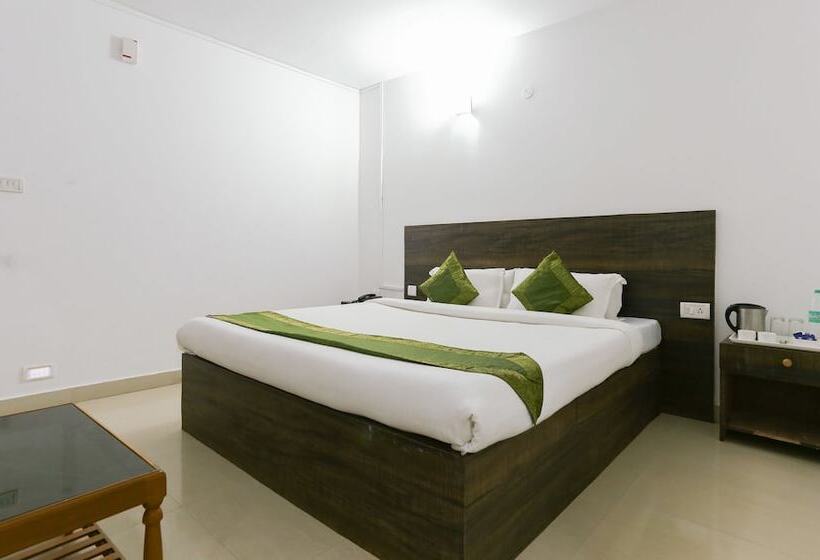 בית מלון כפרי Treebo Hummingbird Nest