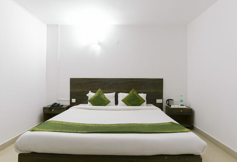 בית מלון כפרי Treebo Hummingbird Nest