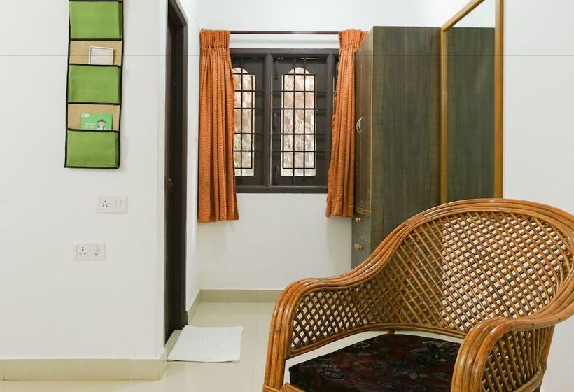 בית מלון כפרי Treebo Hummingbird Nest