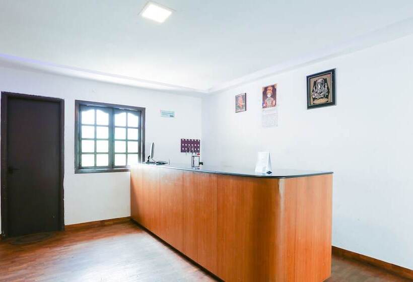 בית מלון כפרי Treebo Hummingbird Nest