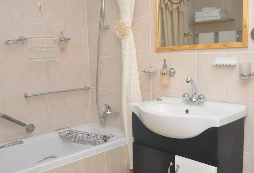 پانسیون Mpofu Guest House