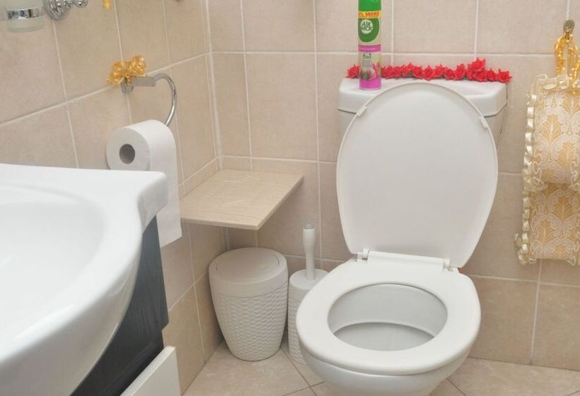 پانسیون Mpofu Guest House