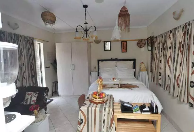 پانسیون Mpofu Guest House