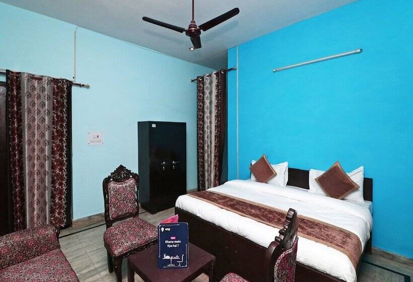 Pension Oyo 16146 Royal Guest House