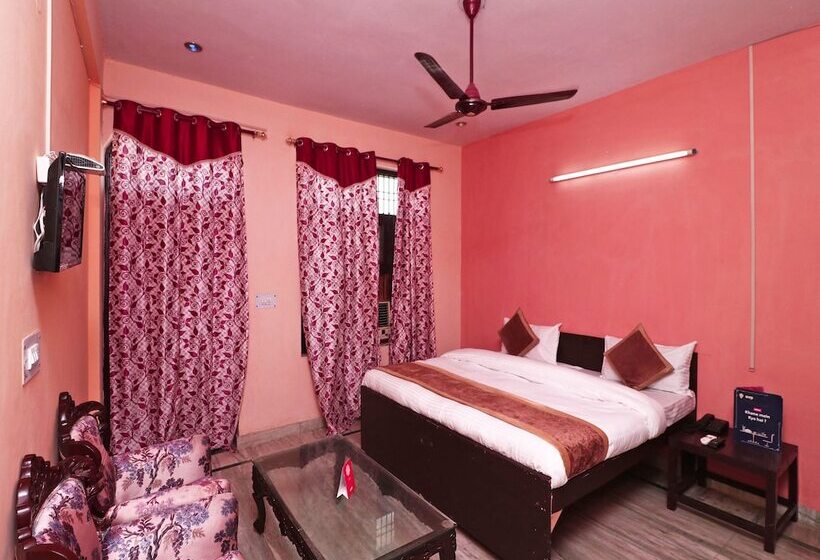 Pension Oyo 16146 Royal Guest House