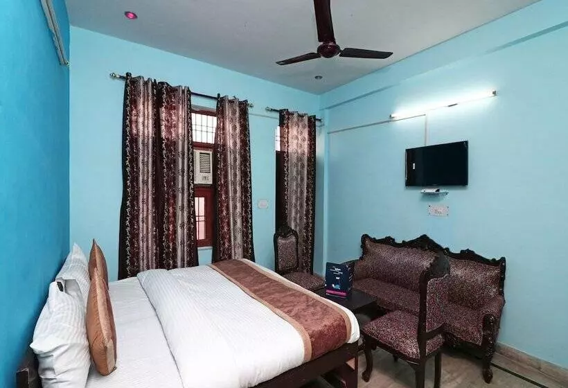Majatalo Oyo 16146 Royal Guest House
