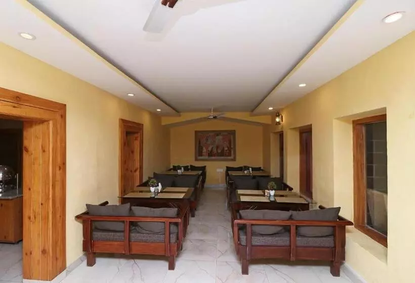 ペンション Capital O Nandini Homestay