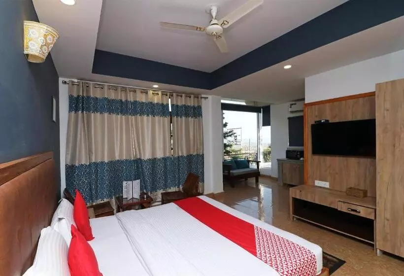ペンション Capital O Nandini Homestay