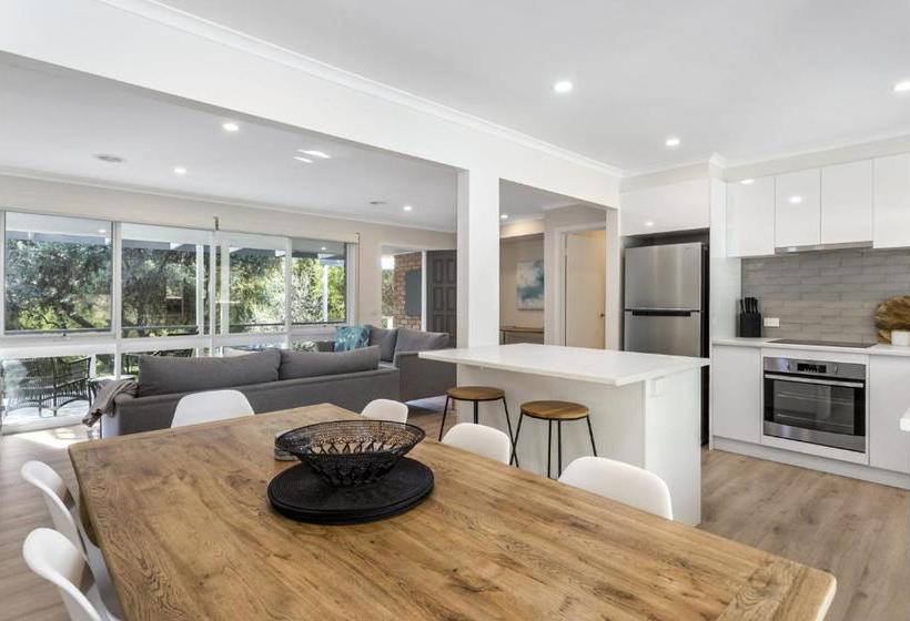 Serenity On Tarakan   Quiet Location Near Bay