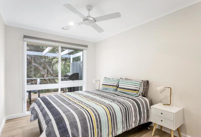 Serenity On Tarakan   Quiet Location Near Bay