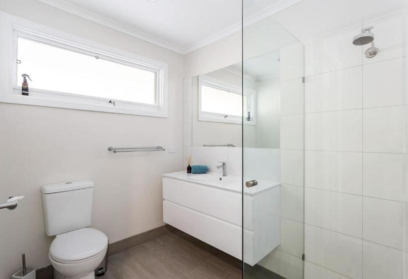 Serenity On Tarakan   Quiet Location Near Bay