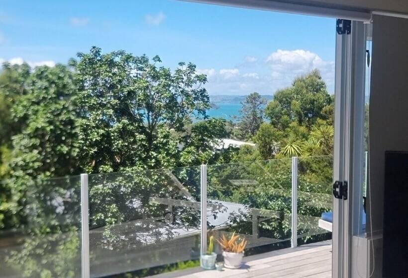 Tiri Cottage Seaviews In Oneroa