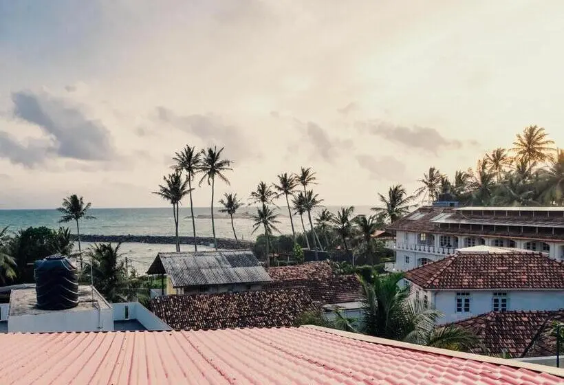 ホテル Keanu Resort Ambalangoda