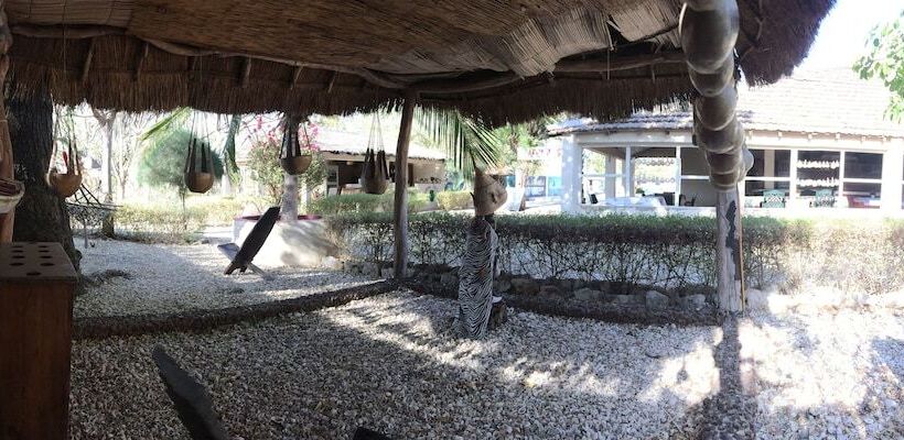 هتل Africa Strike Lodge