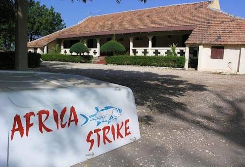 هتل Africa Strike Lodge