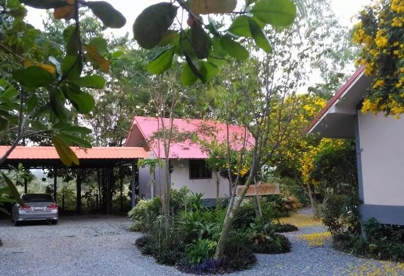 Hotelli Areeya Resort