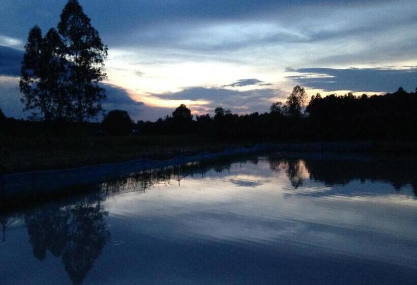 בית מלון כפרי Areeya Resort