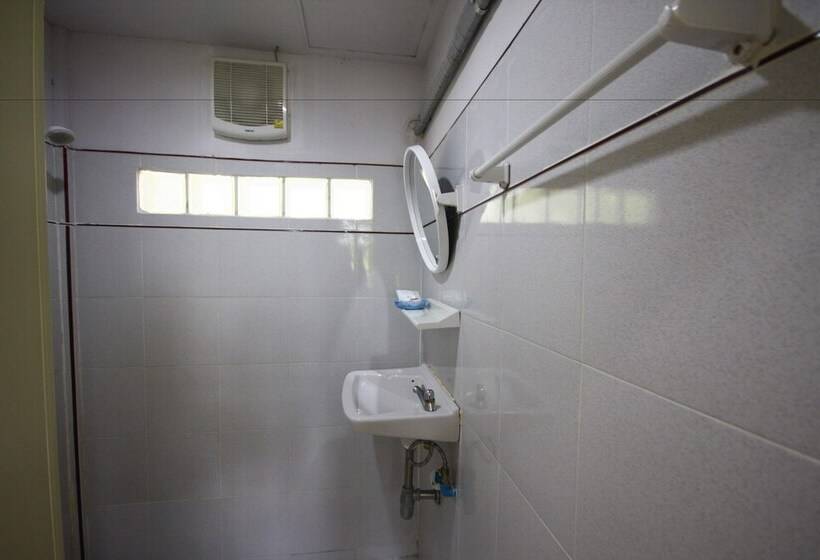 בית מלון כפרי Areeya Resort