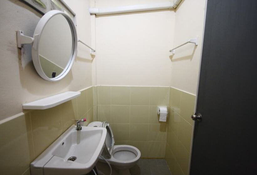 בית מלון כפרי Areeya Resort