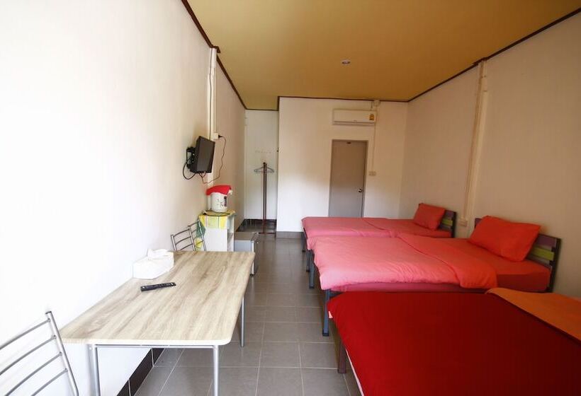 בית מלון כפרי Areeya Resort