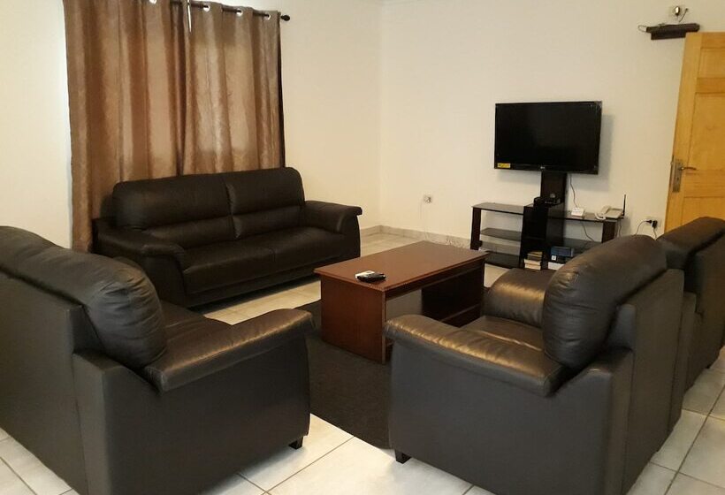 هتل Atlantis Beach