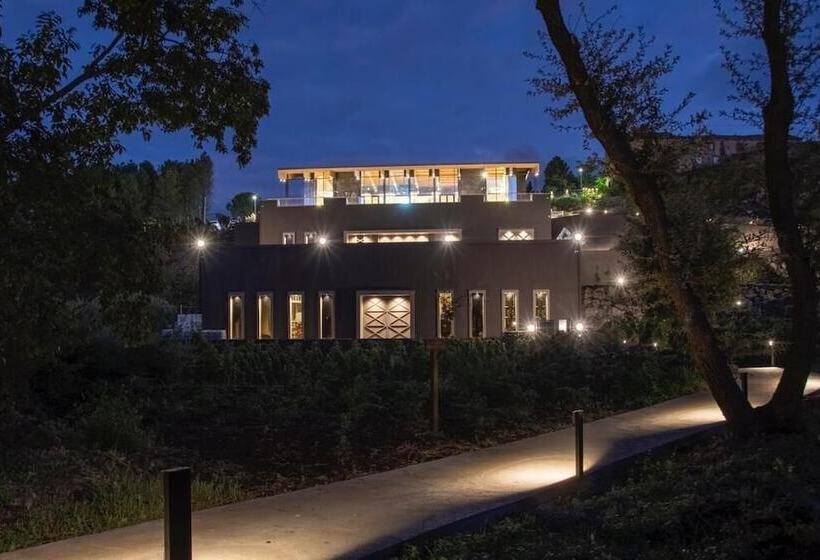 ホテル Firriato Hospitality Cavanera Etnea Resort & Wine Experience