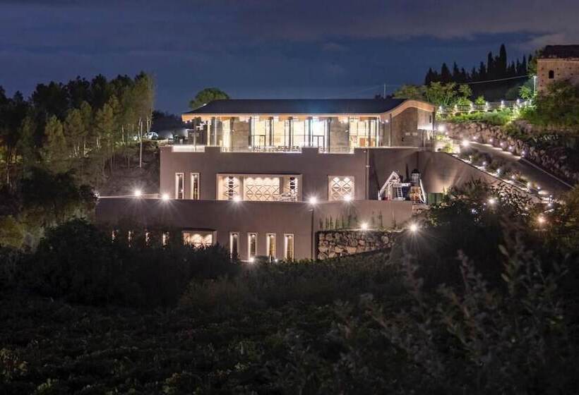ホテル Firriato Hospitality Cavanera Etnea Resort & Wine Experience