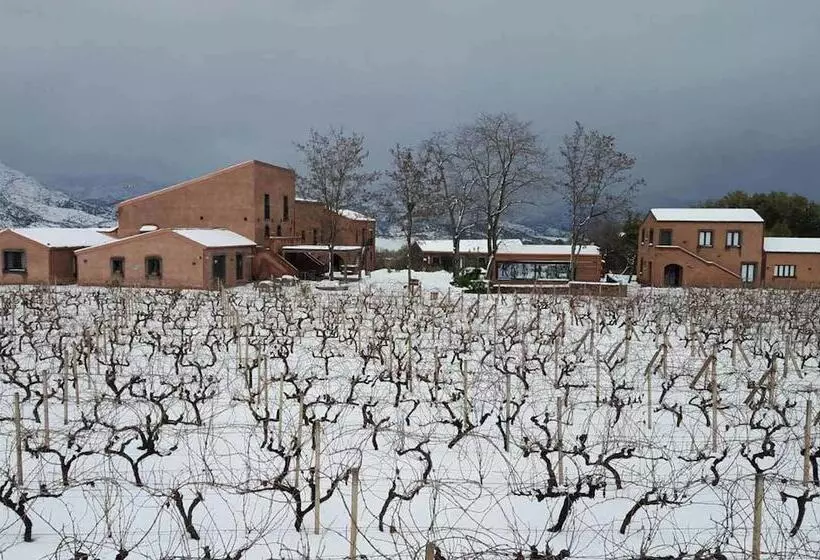 Hotelli Firriato Hospitality Cavanera Etnea Resort & Wine Experience