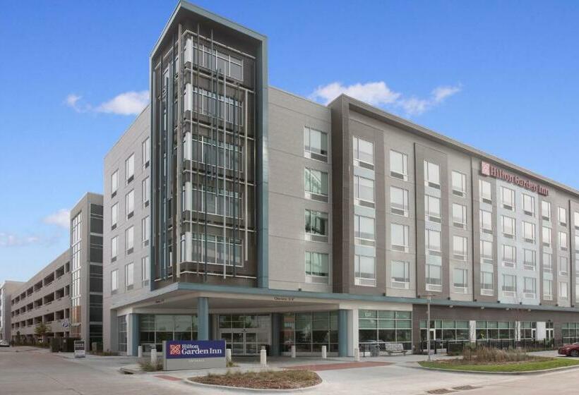هتل Hilton Garden Inn Omaha Aksarben Village